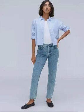 Everlane The '90s Cheeky Jean.  Organic cotton. 5-button fly Light Vintage Blue